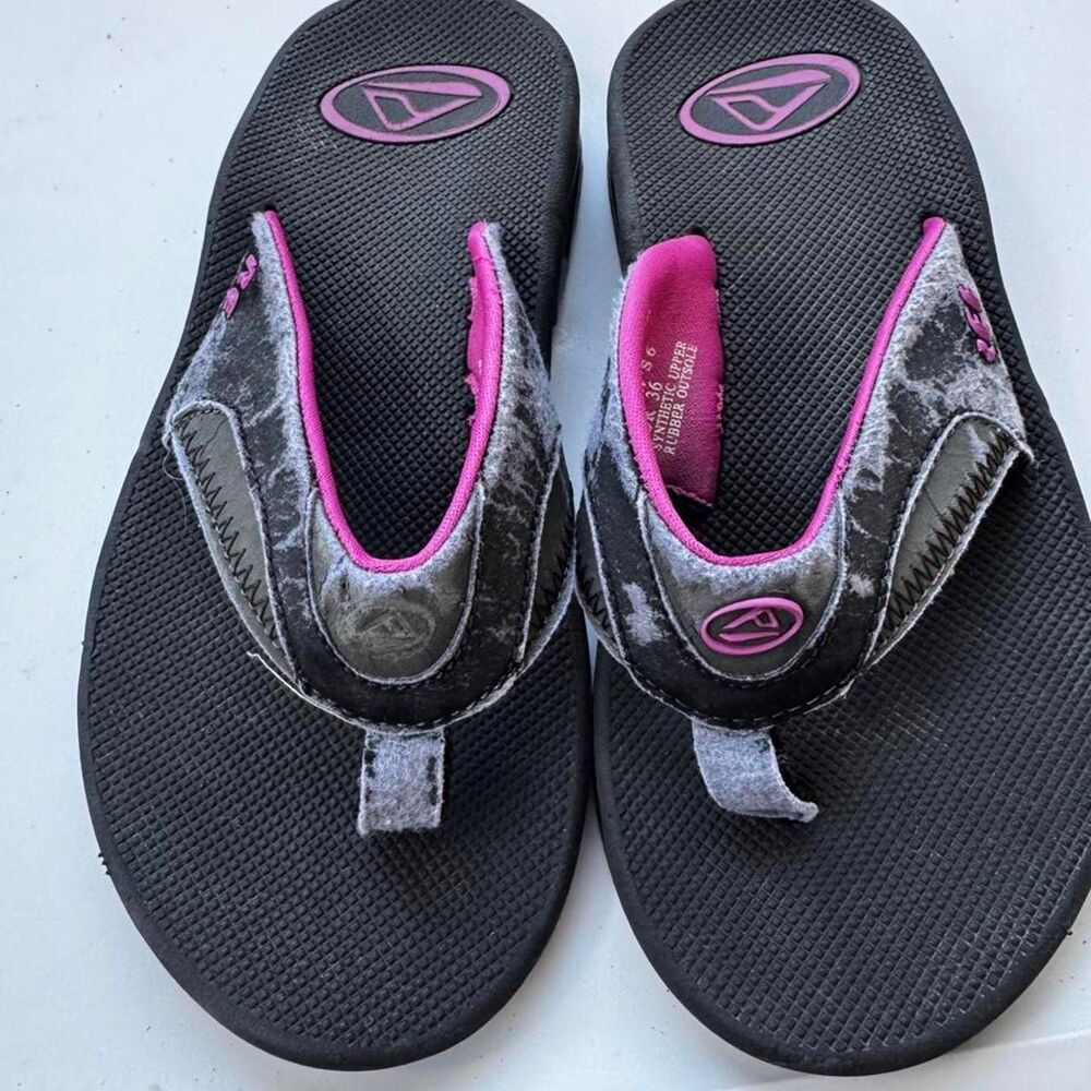 Reef Women's multi Sandals